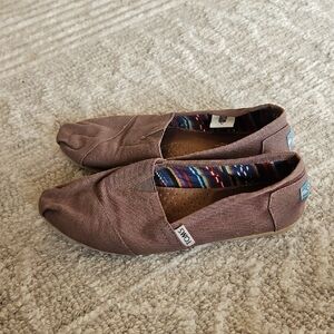TOMS Shoes